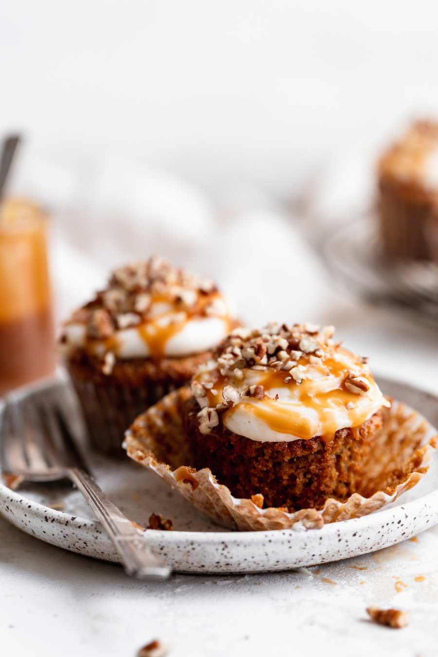 Carrot-cake-cupcake-featured.png